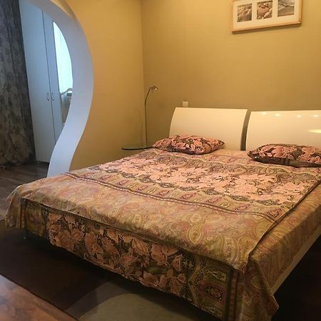 Hotel Service Predslava On Antonovicha Street Kyiv Eksteriør billede